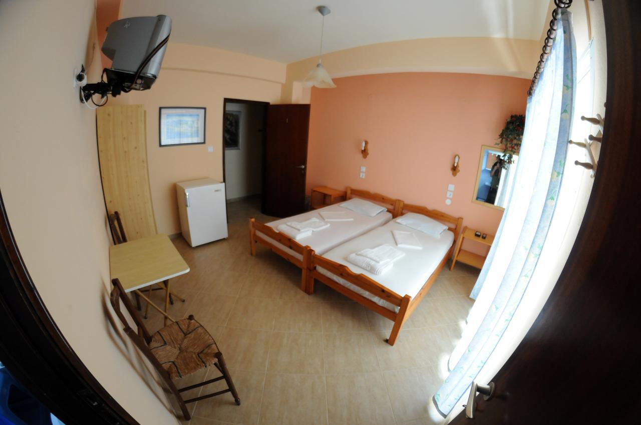 Nefeli Rooms Πευκί Δωμάτιο φωτογραφία