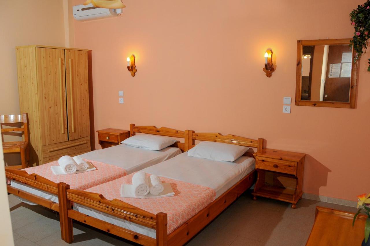 Nefeli Rooms Πευκί Δωμάτιο φωτογραφία