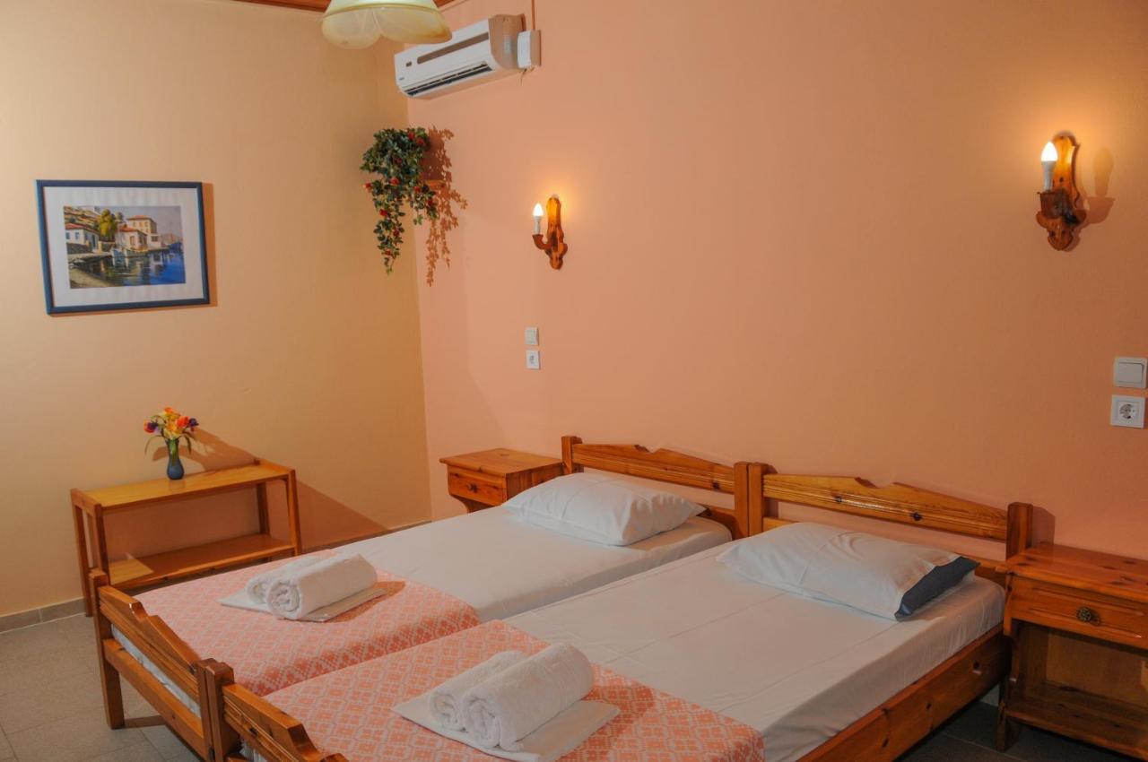 Nefeli Rooms Πευκί Δωμάτιο φωτογραφία